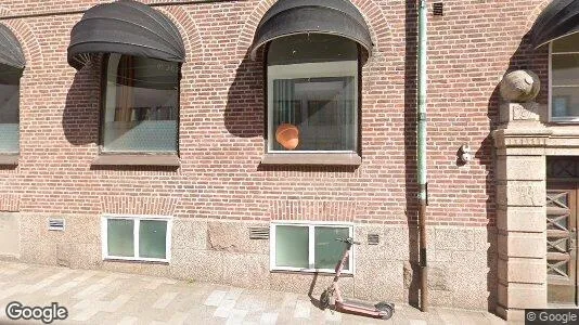 Lagerlokaler till försäljning i Halmstad - Bild från Google Street View