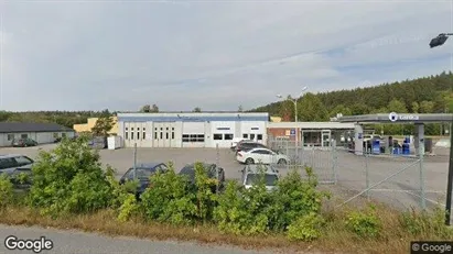 Lagerlokaler till försäljning i Valdemarsvik - Bild från Google Street View