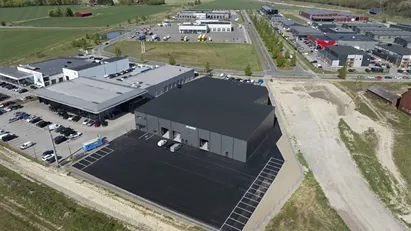 Skräddarsydda lokaler med Swedol och Hydroscand som granne - optimalt skyltläge mot E4